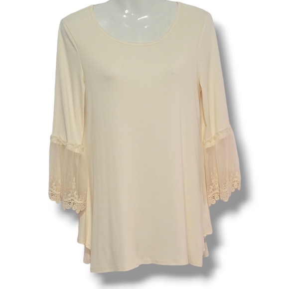 ✨️NWT✨️ ORIGAMI by Vivian - Cream Lace & Crochet - Picture 3 of 15